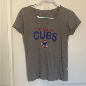 Gray Chicago Cubs Women's T-Shirt‎